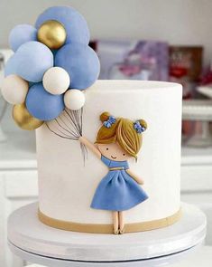 Kids Birthday Cakes Girls Easy, Tort Special, Kue Disney, Kue Fondant, Rodjendanske Torte, Holding Balloons, Beautiful Birthday Cakes