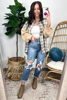 Details: Your new wear with everything pair of jeans are here!- Distressed - Pockets - High rise Content: 99% Cotton 1% Spandex Size + Fit  - Model is 5'4" and wearing a 5Model has 27" waist- Measurements from a size 1- Rise: 11.5"- Inseam: Rolled 25" Total 28" Brand: CELLO Cuffed Mom Jeans, Cold Fashion, Roll Up Sleeves, Women Clothing Boutique, Sweater Weather, Roll Up, Boutique Clothing, Spring Fashion, Final Sale