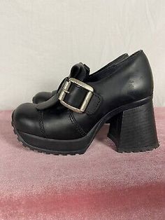 Vintage Shelly’s London Pilgrim Heels Black Size 7 Platform Chunky Goth 90s  | eBay 80s Heels Vintage, Goth Platform Heels, Bailey Prado, Alchemist Shop, 90s Goth Fashion, Fall Goth, 60s Shoes, Shoes 90s, Goth Platforms