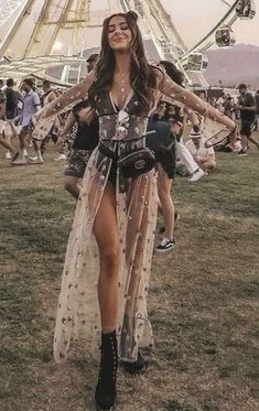 Electro Festival Outfit, Mode Coachella, Look Da Festival, Black Festival Outfit, Festival Outfit Inspiration, Edm Festival Outfit, Rave Festival Outfits, Festival Outfits Women, Festival Inspo