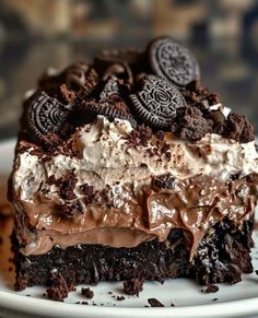 Decadent Dirt Cake with Chocolate and Oreos Peanut Butter Cheesecake Balls, Dirt Cake Recipe, Dirt Cake Recipes, Oreo Delight, Homemade Pudding, Dirt Cake, Oreo Flavors, Dairy Free Cake, Sugar Free Pudding