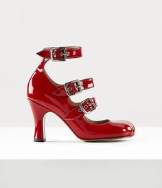 With silver-tone buckled straps that wrap around the foot and ankle, the Animal Toe Three Strap shoes in patent leather are detailed with our signature 'animal toe' design. Red Vivienne Westwood, Vivienne Westwood Shoes, Lizzie Hearts, The Vivienne, Designer Pumps, Strap Shoes, Toe Designs, Pump Sandals, Red Shoes