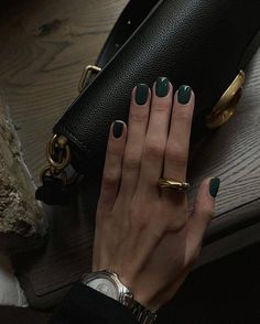 Dark Green Nails Fall, Autumn Nail Inspo Short, Short Extensions Nails, Minimalist Manicure Short Nails, Short Dark Nails, Fall Pedicure, Dark Green Nails, September Nails