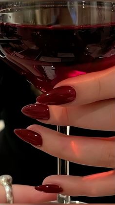 red almond winter nails Dark Red Nails, Wine Nails, Red Nail Polish, Red Nail, Nail Arts