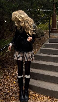 Winter Outfits Academia, Girly Minimalist Outfits, Classy Winter Boots, Winter Outfits With Long Boots, Cute Winter Outfits Coquette, Cozy Academia Aesthetic Outfit, Academia Core Outfit, Dark Academia Black Dress, Preppy Girly Outfits