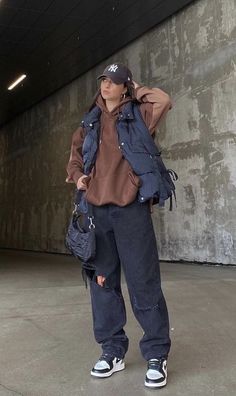 Pakaian Hipster, Looks Hip Hop, Looks Pinterest, Streetwear Inspo, Neue Outfits, Tomboy Outfits, Tomboy Style Outfits, Looks Street Style, Streetwear Fashion Women