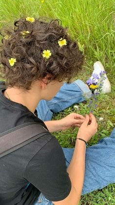 Guy Curly Hair Aesthetic, Flowers Boyfriend Aesthetic, Playing With Boyfriend Hair, Flower In Curly Hair, Curly Hair Bf And Straight Hair Gf, Flowers In Hair Boy, Cute Couple Picture Aesthetic, Curly Hair Boyfriend Aesthetic, Silly Guy Aesthetic