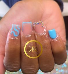 Nail Designs On Gel Nails, Short Cute Designed Nails, Blue Nails For School, Nail Ideas Black Girls Short, Real Short Nails Ideas, Kids Acrylic Nails Short Ideas, Short Nails For Birthday, Blue Short Nails Design, Cute Really Short Nails