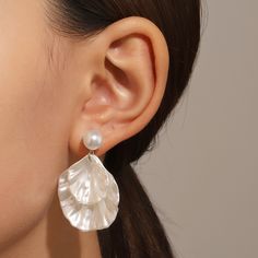 Material: Plastic, Others    Material: Acrylic    Weight: 5.2g    Package: Earring X1   All Measurements Are Done By Hand, Actual Dimensions Might Vary Slightly Pearl Resin, Korean Earrings, Simple Pearl, Pearl Shell, Earring Sale, Shell Earrings, Shell Pendant, Simple Earrings, Trendy Jewelry