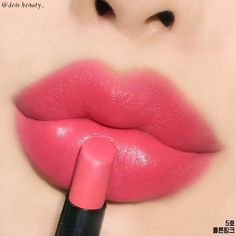 Plum Color Lipstick, Pink Lips Art, Lips Inspiration, Light Pink Lips, Lip Art Makeup, Makeup Accesories, Plump Lips, Lip Fillers