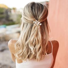 Bridal Hair Down, Simple Prom Hair, Wedding Hairstyles Bride, Honey Hair, Wedding Hair Down, What Is The Difference Between, Wedding Hair And Makeup