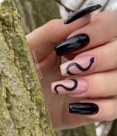 Fun Halloween Nails, Black Halloween Nails, Holloween Nails, Witchy Nails, Halloween Acrylic Nails, Punk Nails