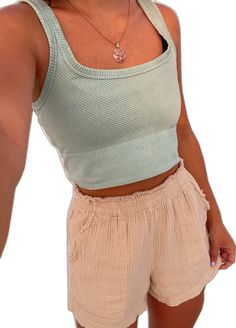 Casual Seamless Crop Top With Tank Straps, Trendy Crop Top Tank For Loungewear, Trendy Cropped Tank Top For Loungewear, Casual Seamless Scoop Neck Crop Top, Casual Seamless Tank Crop Top, Trendy Tank Straps Crop Top For Loungewear, Trendy Seamless Cotton Crop Top, Casual Seamless Solid Crop Top, Spring Casual Seamless Crop Top