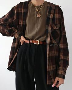 Chubby Transmasc, Toh Hunter, Plus Size Fashion Dresses, Holiday Party Outfits, Academia Aesthetic Outfit, Look Grunge, Academia Outfits, Academia Fashion