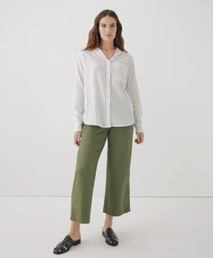 Women's Olivine Daily Twill Crop Pant 2XL. Super soft organic women's Daily Twill Crop Pant from Wear PACT. Fair Trade Factory. GOTS Certified Organic Cotton Outdoor Ankle-length Cotton Pants, Versatile Cotton Pants With 5-inch Inseam, Cotton Ankle-length Outdoor Pants, Pact Clothing Organic Cotton, Chino Cotton Twill Ankle-length Pants With Pockets, Weekend Wear, Fair Trade, Cropped Pants, Everyday Fashion