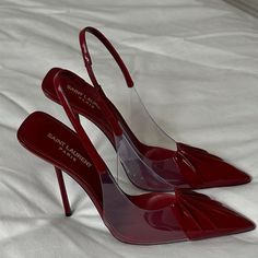 Low Heels Aesthetic, Vintage Dior Heels, Dior High Heels, Valentino High Heels, Heels Dior, Heels Trendy, Heels Luxury, Valentino Heels, Hak Tinggi