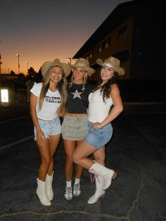 white boots • wanted • cowgirl hats • football szn • country girl outfit inspo • aesthetic • 2025 • senior class • sunset • digital cam flic • photo inspo Country Outfits Football Game, Country Out Football Game Outfit, Cowgirl Spirit Week Outfit, Country Themed Football Game Outfit, Western Spirit Week Outfit, White Boots Outfit Cowgirl, Country Spirit Week Outfit, Cowgirl Boots Outfit Aesthetic, Simple Cowgirl Outfits