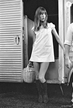 Fashion Muse | Jane Birkin | elsie green - Etcetera. | Bloglovin’ Pattie Boyd, 60s 70s Fashion, Charlotte Gainsbourg, Jane Birkin, Chanel Vintage, 1960s Fashion