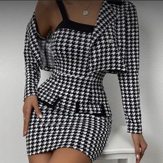 Woman’s 2 Piece Dress Fitted Black Mini Dress With Houndstooth Pattern, Spring Long Sleeve Mini Dress With Houndstooth Pattern, Casual Fitted Houndstooth Dress, Chic Fitted Houndstooth Mini Dress, Chic Fitted Houndstooth Dress, Fitted Black Houndstooth Dress, Chic Houndstooth Mini Dress For Spring, Fitted Black Dress With Houndstooth Pattern, Fitted Houndstooth Dress For Spring