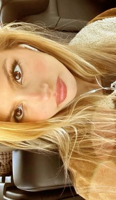 @elizabethcampbelljones Blonde Brown Eyes, Blonde Hair Makeup, Blonde Hair Brown Eyes, Makeup For Blondes, Brown Eyed Girls, Aesthetic People, Prom Makeup, Dream Hair, Makeup For Brown Eyes