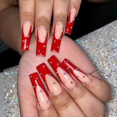 Get Christmas ready with coffin red nails! Our blog post is a treasure trove of ideas for short, medium, and long nails. From simple designs to intricate French tips, discover how to dress your nails up for the holiday season, ensuring they're as festive as they are stylish. Black Snd Red Nail Designs, Red French Tip Nails, Short Red Nails, Red French Tip, Horror Nails, 20 Birthday