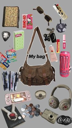 What’s In My Bookbag, Bag Tour Grunge, Collage Backpack Essentials, Dark Academia Whats In My Bag, What's In My Bag Aesthetic, What’s Inside My School Bag Aesthetic, Whats In My Backpack, What’s In My Bag Grunge, Road Trip Bag