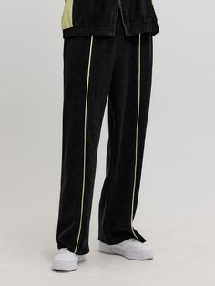 Editor's NotesA comfortable terry pants made with cotton and polyester. These pants have a smooth look and feel. - Relaxed fit- Wide legs- Front striped pants- Good for spring and fallMeasurements(in.)M/L- Total length: 25.59in./27.95in. - Hip: 19.69in./20.47in.- Thigh: 13.39in./14.57in.- Leg opening: 11.42in./12.2in.- Waist: 33 to 35in./36 to 41in.Model Size ALENA - Wearing MHeight - 68.11 in.Bust - 33 in.Waist - 24 in.Hips - 35 in. RENDY - Wearing LHeight - 73.62 in.Bu Casual Cotton Sweatpants With Contrast Stripes, Contrast Stripes Cotton Long Pants, Cotton Bottoms With Contrast Stripes, Black Cotton Bottoms With Contrast Stripes, Straight Leg Cotton Pants With Contrast Stripes, Cotton Straight Leg Pants With Contrast Stripes, Casual Straight Leg Bottoms With Contrast Stripes, Black Pants With Contrast Stripes For Loungewear, Striped Cotton Sweatpants For Loungewear