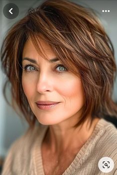 Choppy Bob Hairstyles Messy Lob, Hairstyles For Over 50, Choppy Bob Hairstyles For Fine Hair, 60 Hair, Short Hair Bride, Short Hair Images, Easy Hairstyles For Thick Hair, Choppy Bob, Choppy Bob Hairstyles