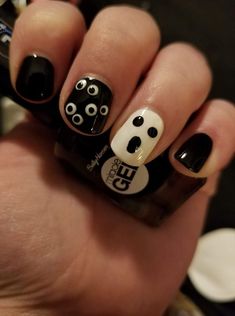 #nails #nailswag #nailstagram #nailsofinstagram #nailsart #nailsoftheday #nails2inspire #nailsalon #nailsonfleek #nailsdid #NailStyle #nailsdesign #nailsdone #nailsofig Ghosts Nail Art, Simple Ghost Nails Short, Halloween Blood Nail Art, How To Paint Ghosts On Nails, Simple Nail Art Halloween, Easy Nail Art For Beginners Short Nails Halloween, Easy Nail Designs To Do On Yourself, Halloween Nails Shorts, Ghost Nail Art Easy