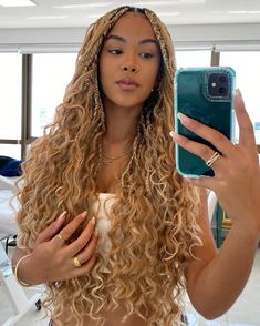 Layered Haircuts With Bangs, Blonde Braids, Cute Box Braids Hairstyles, Curly Hair Styles Easy, Pretty Braided Hairstyles, New Hairstyle, Shaved Sides, Goddess Braids, Box Braids Hairstyles