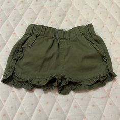 New Without Tags Ruffle Chino Short Green Cotton Ruffled Bottoms, Cute Playwear Shorts With Pockets, Cute Shorts With Pockets For Playwear, Casual Ruffled Bottoms For Playtime, Cute Shorts With Pockets For Playtime, Cute Playtime Shorts With Pockets, Green Summer Playwear Bottoms, Casual Ruffle Bottoms For Playwear, Casual Ruffled Bottoms For Playwear