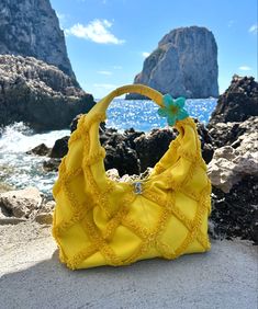 Chanel Beach Bag, Claw Hair Clip, Hawaiian Plumeria, Expensive Bag, Women's Hair Accessories, Chanel Purse, Luxury Purses, Cute Purses