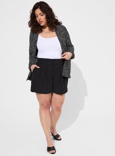 Wide Leg Studio Crepe Short Wide Leg Studio Crepe Short , DEEP BLACK Plus Size Black Shorts Outfit, Plus Size Office Casual, Plus Size Shorts Outfit, Traveling Clothes, School Therapist, Dressy Clothes, Starbucks Barista, Short Weave, Plus Size Work