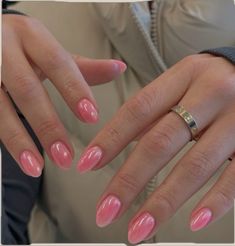 Natural Nails Neutral, Summer Nails Almond Natural, Italy Vacation Nails, Summer 24 Nails, Short Pink Gel Nails, Basic Nail Ideas, Basic Acrylic Nails, Apres Gel X Nails, Milky Pink Nails