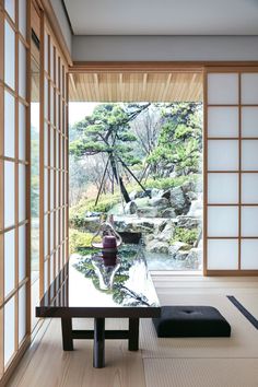 YinjiSpace - Christian Liaigre & Kengo Kuma x Retreat in Kanagawa Zen Interior Design, Zen Interiors, French Interiors, Japanese Interior Design, Japanese Landscape, Japanese Interior