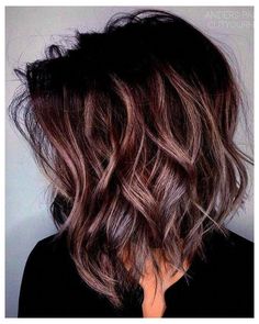 Layered Haircut For Wavy Hair, Layered Haircuts For Wavy Hair, Haircut For Wavy Hair, Styles Women, Haircuts For Wavy Hair, Short Layered, Short Layered Haircuts, Hair Easy