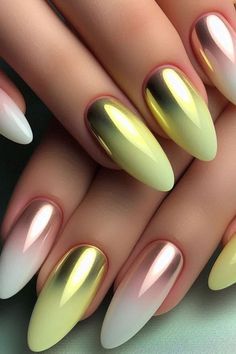 Good Chrome Nails, Nail Art Green Designs, Light Green Nails Designs, Chrome Nail Art Designs, Green Chrome Nails, Chrome Nails Designs, Art Adventure, Green Nail Designs, Floral Nail Art