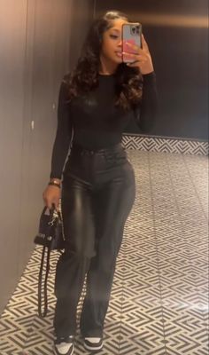 Date Night Outfit In Winter, Black Woman Fall Outfits 2023, Restaurant Outfits Black Women, Femine Outfit Black Women, Outfits Black Women Street Style, Black Business Woman Aesthetic Outfit, Warm Dinner Outfits, Winter Dinner Outfits Black Women, Restaurant Outfit Ideas Winter