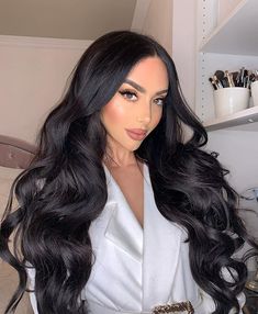 Graduation Hairstyles For Long Hair Curls, Glam Curls Long Hair, Black Hair Woman Aesthetic, Curls With Extensions, Volume Curls Long Hair, Long Hair Curled Hairstyles, Long Curled Hairstyles, Long Curls Hairstyles, Curled Long Hair