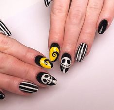 Iris Nails, Finger Biting, Winter Nail Art Designs, Creative Nail Art, Wow Nails, October Nails, Goth Nails, Nails Today