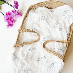 Simple Wave Swaddle