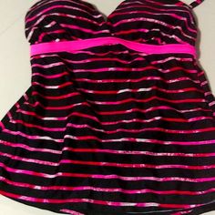 Bathing Suit Top. Pink And Black. M 8-10 Removable Padding. Tie At Neck And Back. Nwot. Pink Fitted Lined Tankini, Fitted Pink Lined Tankini, Pink Stretch Tankini For Party, Bathing Suit Top, Tankini Top, Pink And Black, Bathing Suit, Pink Black, Womens Swim