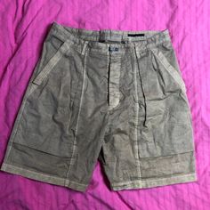 Vintage beige/khaki shorts from Japanese designer Tomoaki Okaniwa's own label, The Viridi-Anne. Size 3. Good vintage condition. Small faint mark on left pocket, two tiny spots near same pocket. Both pockets have tiny splits at bottom of openings. PLEASE scrutinise photos before buying! Lovely detailing, button fly, ties for fitting at back. **International postage is stated as £35.00, however I will always refund any postage overages. Khaki Shorts, Short Outfits, Gender Neutral, Art Collection, Bathing Beauties, Adult Outfits, Music Clothes, Clothes, Design