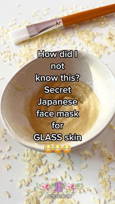 Y'all lemme put you on! I use this DIY rice face mask once a week to achieve and maintain glass skin! 🤩😘 Diy Hydrating Face Mask Glowing Skin, Diy Face Mask For Redness, Diy Face Mask For Smooth Skin, Glass Skin At Home Diy, Rice Scrub Diy, Glass Skin Diy Face Mask, Moisturizing Facial Masks Diy, Rice Facial Mask, Face Mask For Hydration