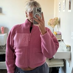 Uo Thermal Pink Jacket With Zipper Pockets. Very Soft And Warm! Cozy Pink Hooded Fleece Jacket, Pink Outdoor Fleece Jacket, Pink Fleece-lined Outerwear For Spring, Pink Outerwear With Double-lined Hood For Cold Weather, Pink Fleece-lined Outerwear For Outdoor, Urban Outfitters Tops, Pink Jacket, Zipper Pocket, Urban Outfitters