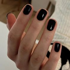 Black Nail Tips, Short Press On Nails, Dark Nails, Nail Forms, Stick On Nails, Nail Art Hacks, Artificial Nails, Nail Accessories, Black Nails