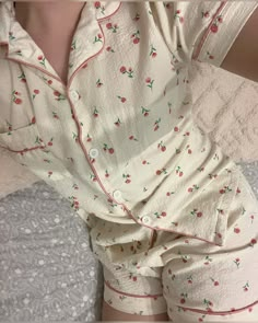 flower pyjamas Flower Pyjamas, Torte Aesthetic, Cute Pjs Aesthetic, Sleepwear Aesthetic, Raspberry Torte, Sleepwear Women Pajamas, Floral Pajama Set