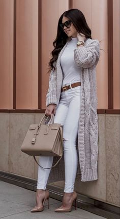 Chique Outfit, Mode Tips, Looks Chic, Fall Fashion Outfits, Business Casual Outfits, White Pants, Mode Inspiration