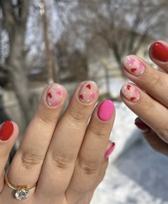 Multi Color Valentines Nails, Super Short Valentine Nails, Valentines Nails Easy Simple, Short Oval Valentines Nails, Valentines Natural Nails, Valentines Nails Oval, Boho Valentines Nails, Cute February Nails Short, Round Valentines Nails