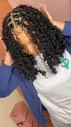 Butterfly Locs With Curly Strands, Grey Passion Twists Hairstyle, Baddy Curly Hairstyles, Bra Length Locs, Butterfly Locs Short Bob, Curly Butterfly Locs, Jamaican Braids Hairstyles, 2023 Weave Hairstyles, Fall Protective Hairstyles For Black Women